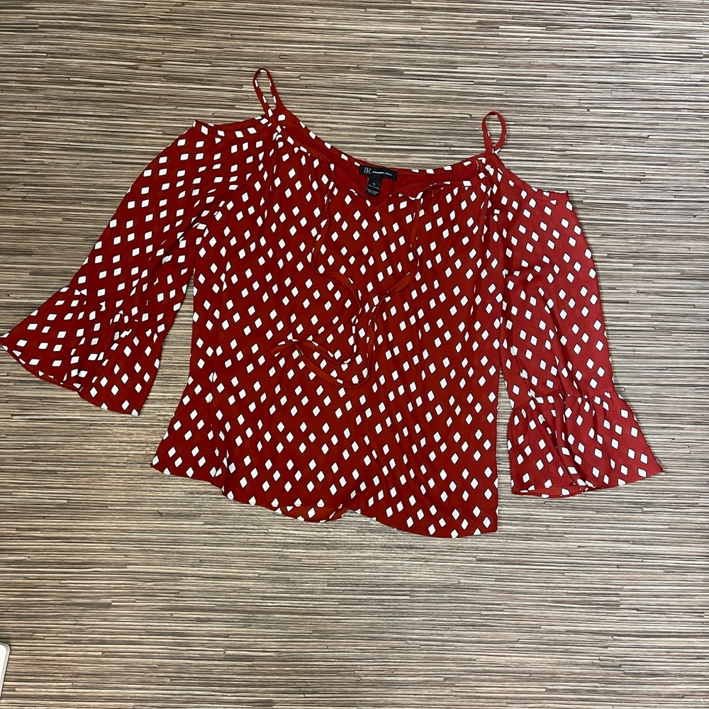 International Concepts cold shoulder blouse size xl